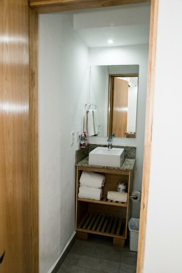 Booking 500 Monterrey Buitenkant foto