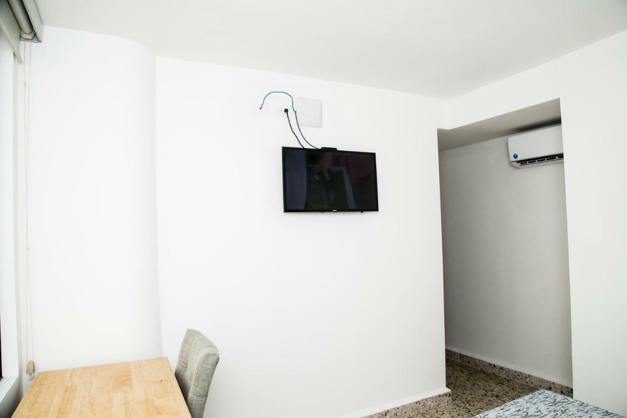 Booking 500 Monterrey Buitenkant foto