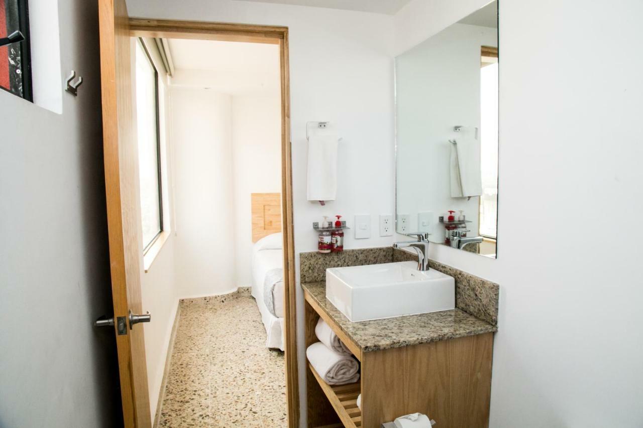 Booking 500 Monterrey Buitenkant foto